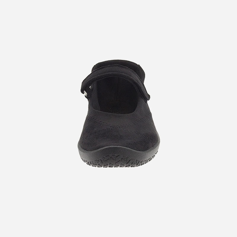 L18 Black Suede