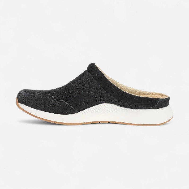 Claudia Black Suede leather